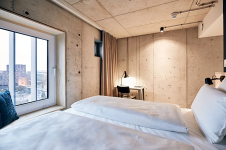 Villa Viva Medium Room